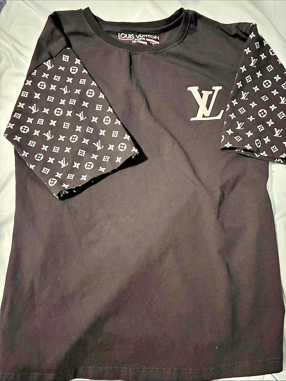 Louis Vuitton 10-Years Logo Tee in Black & White Like New
